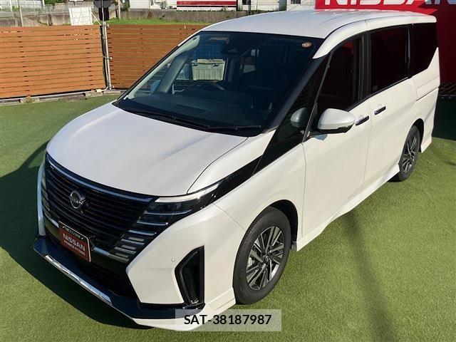 Nissan SERENA 2023-09 8132236-14
