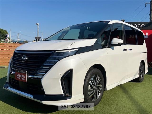 Nissan SERENA 2023-09 8132236-15