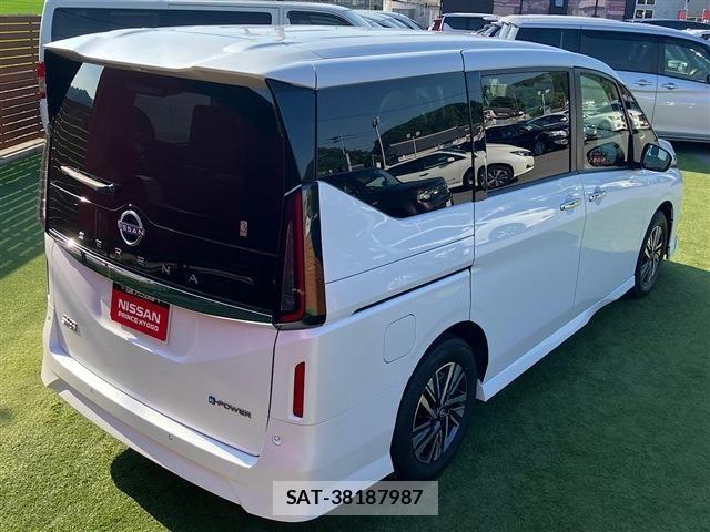Nissan SERENA 2023-09 8132236-19