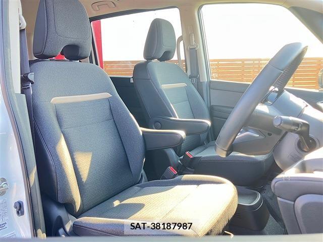 Nissan SERENA 2023-09 8132236-23