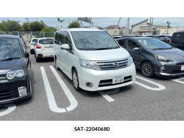 Nissan SERENA 2009-06 8132275-0