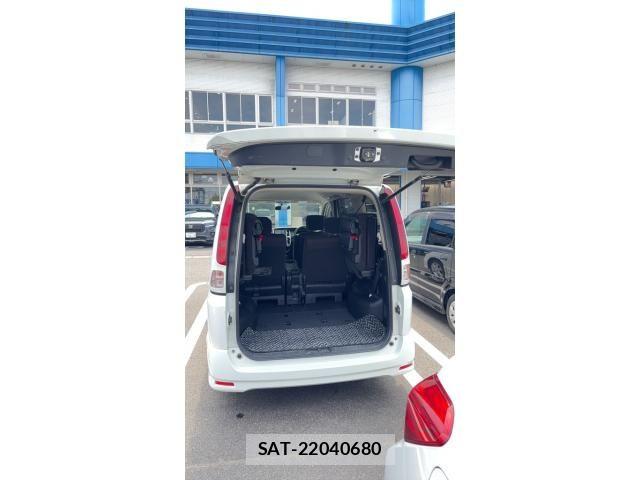 Nissan SERENA 2009-06 8132275-10
