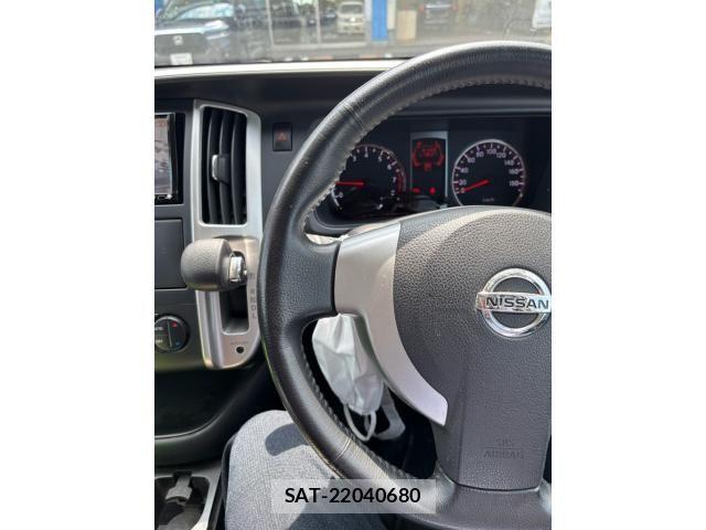 Nissan SERENA 2009-06 8132275-16
