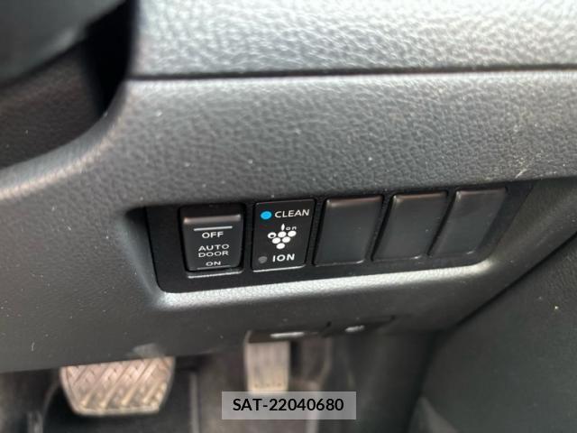 Nissan SERENA 2009-06 8132275-19