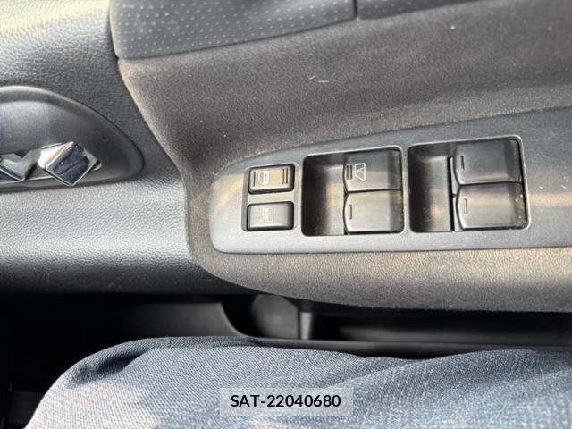 Nissan SERENA 2009-06 8132275-20
