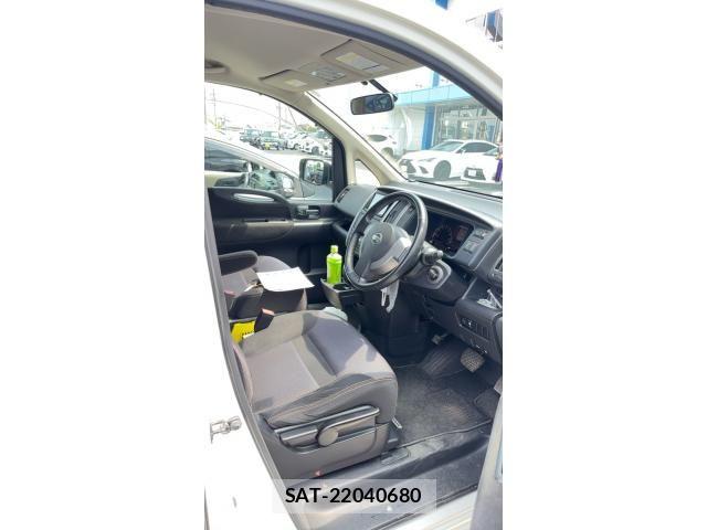 Nissan SERENA 2009-06 8132275-8