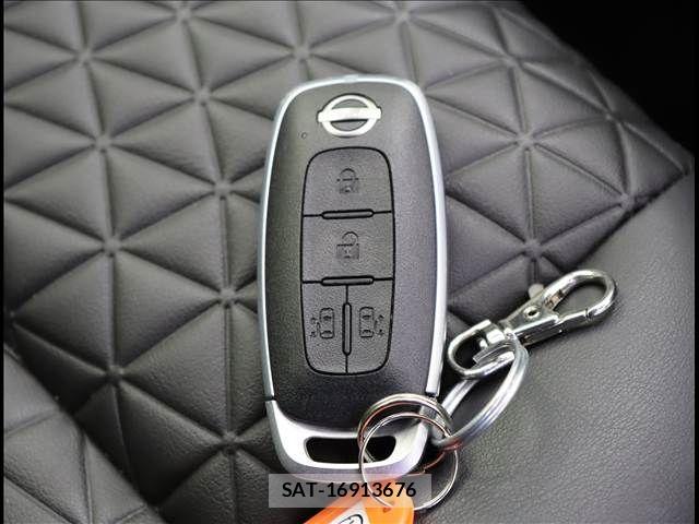 Nissan SERENA 2023-04 8132243-18