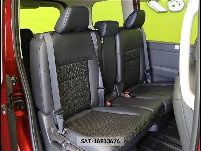 Nissan SERENA 2023-04 8132243-26