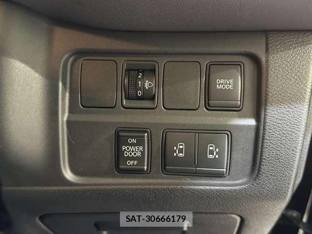 Nissan SERENA 2019-06 8132268-13