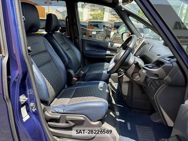 Nissan SERENA 2019-12 8132272-15