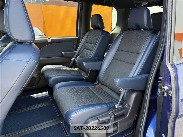 Nissan SERENA 2019-12 8132272-17