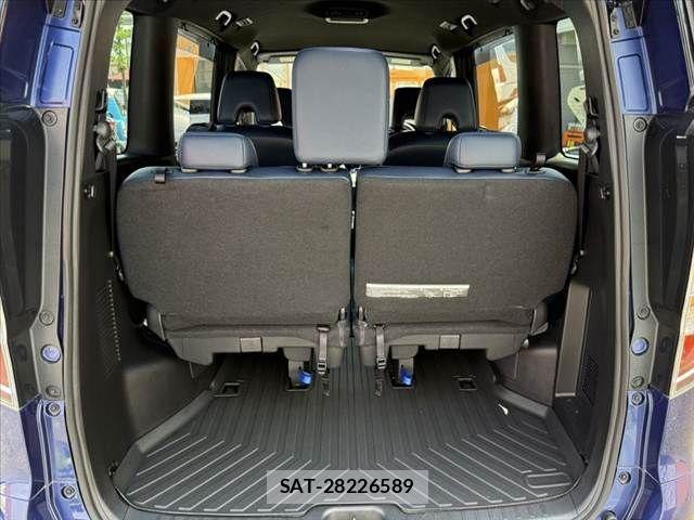 Nissan SERENA 2019-12 8132272-19