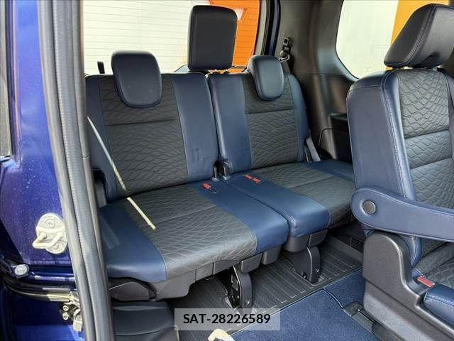 Nissan SERENA 2019-12 8132272-21