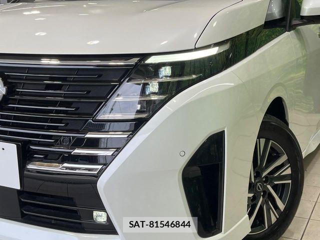 Nissan SERENA 2023-07 8146641-12