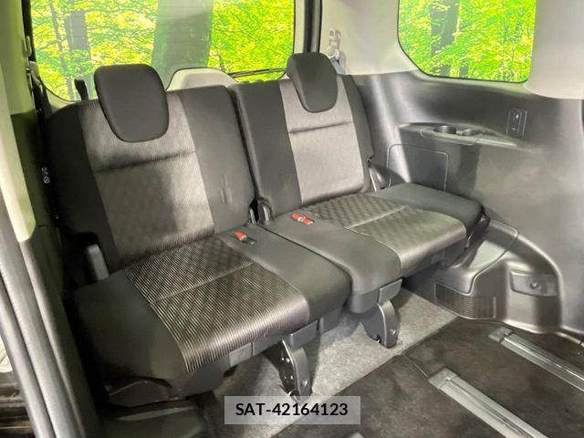 Nissan SERENA 2021-09 8146648-10