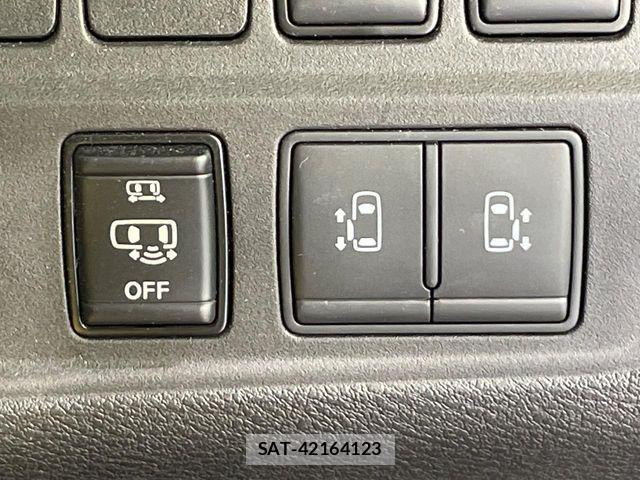Nissan SERENA 2021-09 8146648-4