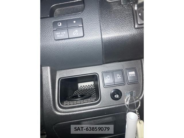 Nissan SERENA 2011-03 8146655-17