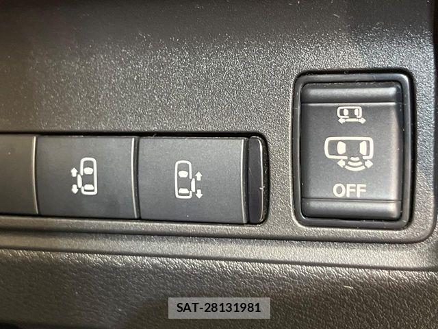 Nissan SERENA 2023-10 8146642-5