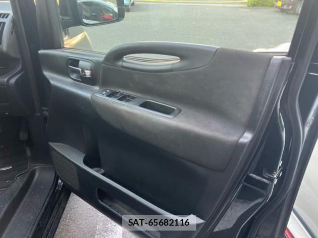Nissan SERENA 2009-09 8159182-11