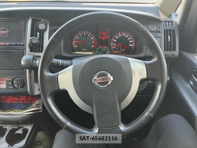 Nissan SERENA 2009-09 8159182-15