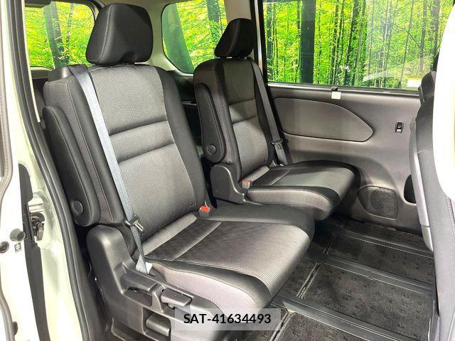 Nissan SERENA 2021-11 8159169-11