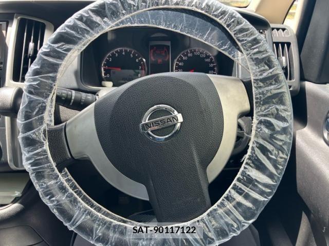 Nissan SERENA 2010-08 8159180-19