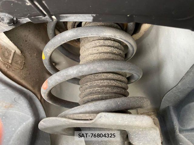 Nissan SERENA 2011-10 8159183-19