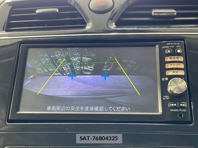 Nissan SERENA 2011-10 8159183-4