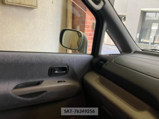 Nissan SERENA 2001-07 8159181-27