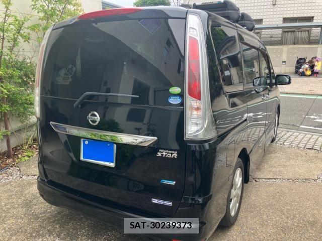 Nissan SERENA 2012-01 8159187-4