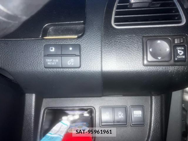 Nissan SERENA 2011-02 8159185-7