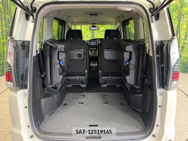 Nissan SERENA 2018-08 8210075-10