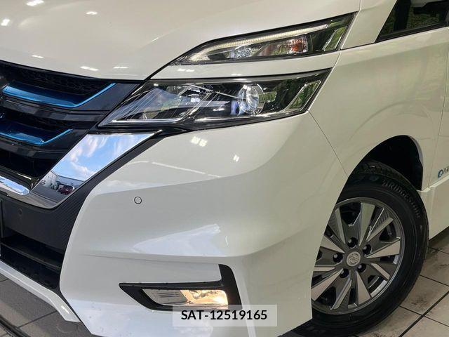 Nissan SERENA 2018-08 8210075-12
