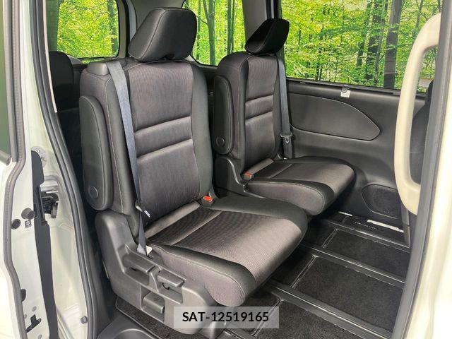 Nissan SERENA 2018-08 8210075-8