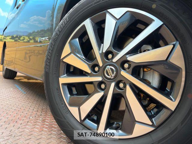 Nissan SERENA 2021-09 8210052-12