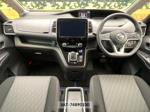 Nissan SERENA 2021-09 8210052-1