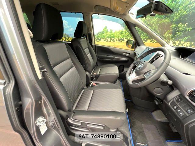 Nissan SERENA 2021-09 8210052-7