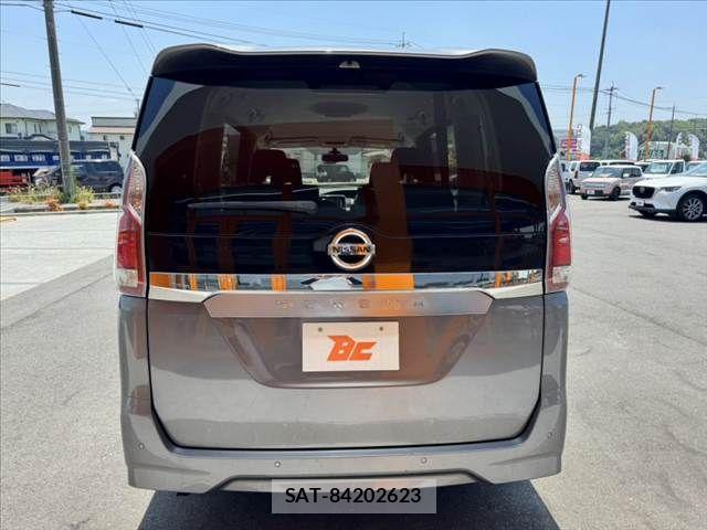 Nissan SERENA 2022-07 8210077-13