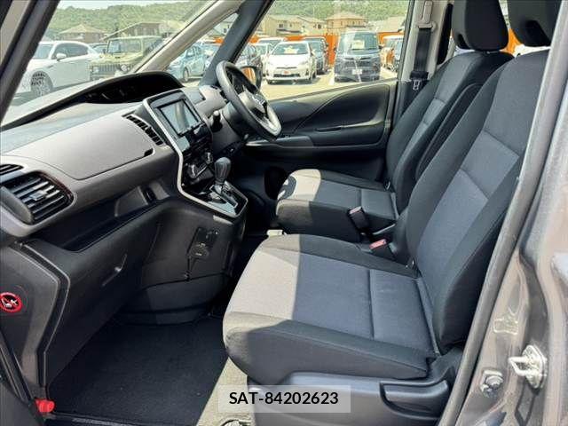 Nissan SERENA 2022-07 8210077-17
