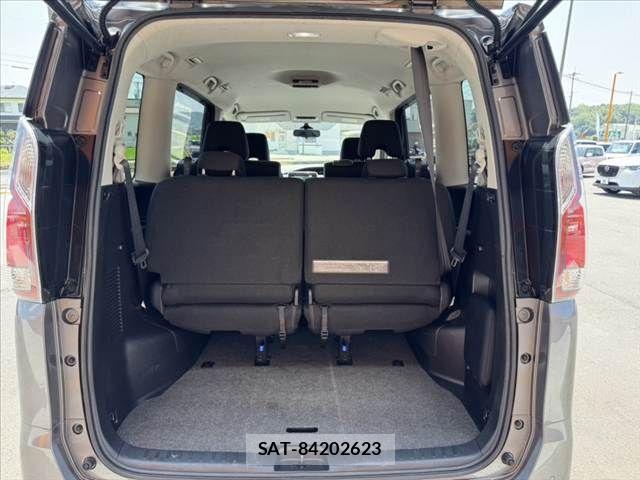 Nissan SERENA 2022-07 8210077-19