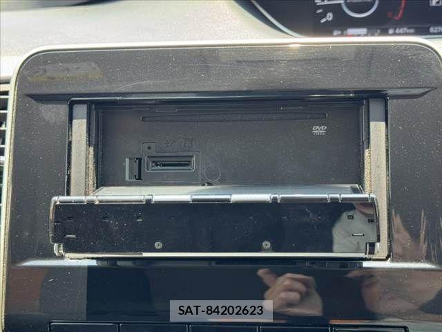 Nissan SERENA 2022-07 8210077-21