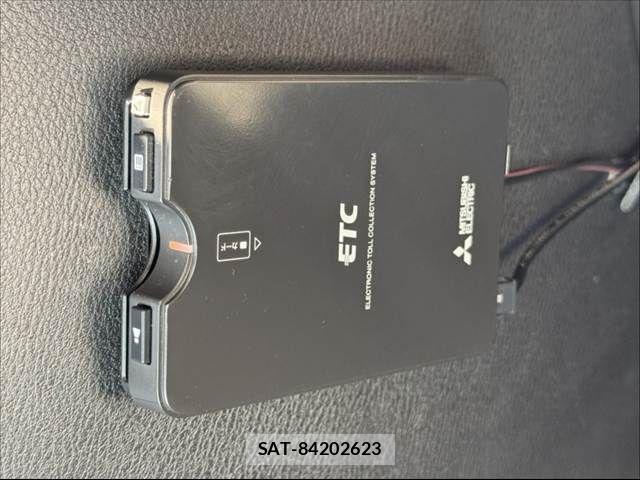 Nissan SERENA 2022-07 8210077-25