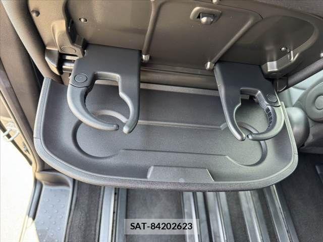 Nissan SERENA 2022-07 8210077-29