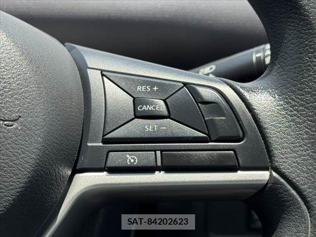 Nissan SERENA 2022-07 8210077-4