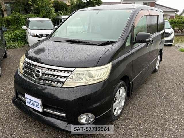 Nissan SERENA 2010-10 8210088-1
