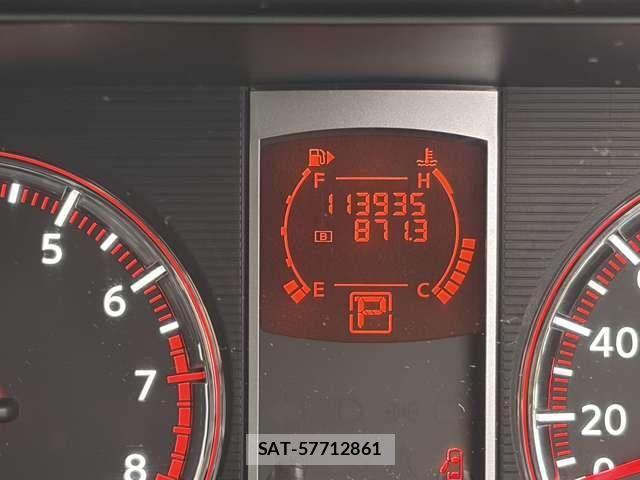 Nissan SERENA 2010-10 8210088-27