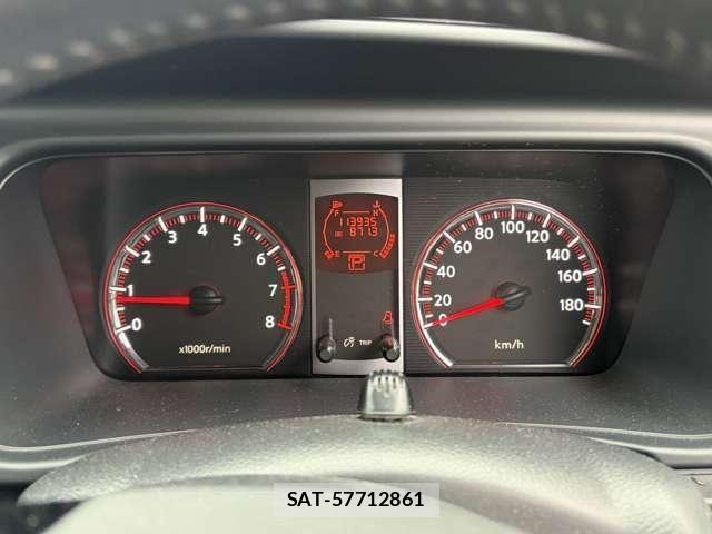 Nissan SERENA 2010-10 8210088-28