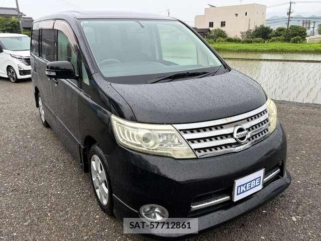 Nissan SERENA 2010-10 8210088-3