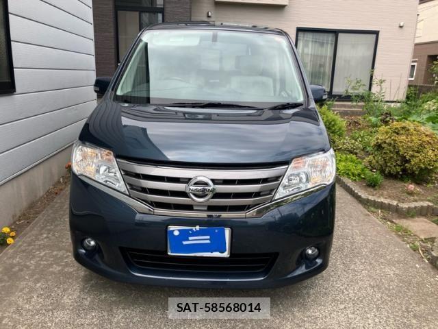 Nissan SERENA 2012-03 8210094-0