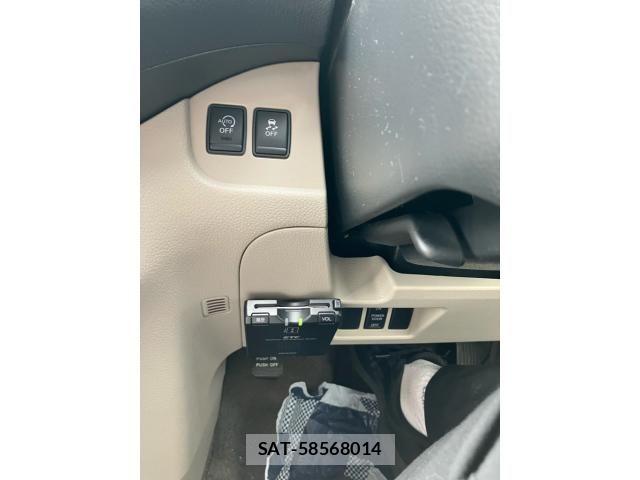 Nissan SERENA 2012-03 8210094-12